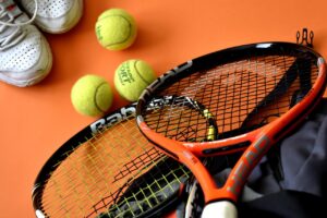 Como escolher a raquete de tênis pelo seu nível, empunhadura e padrão de cordas tennis-3554019_1280